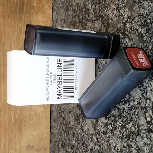 Maybelline #698 Cruel Ruby Lipstick - Picture 6 of 6